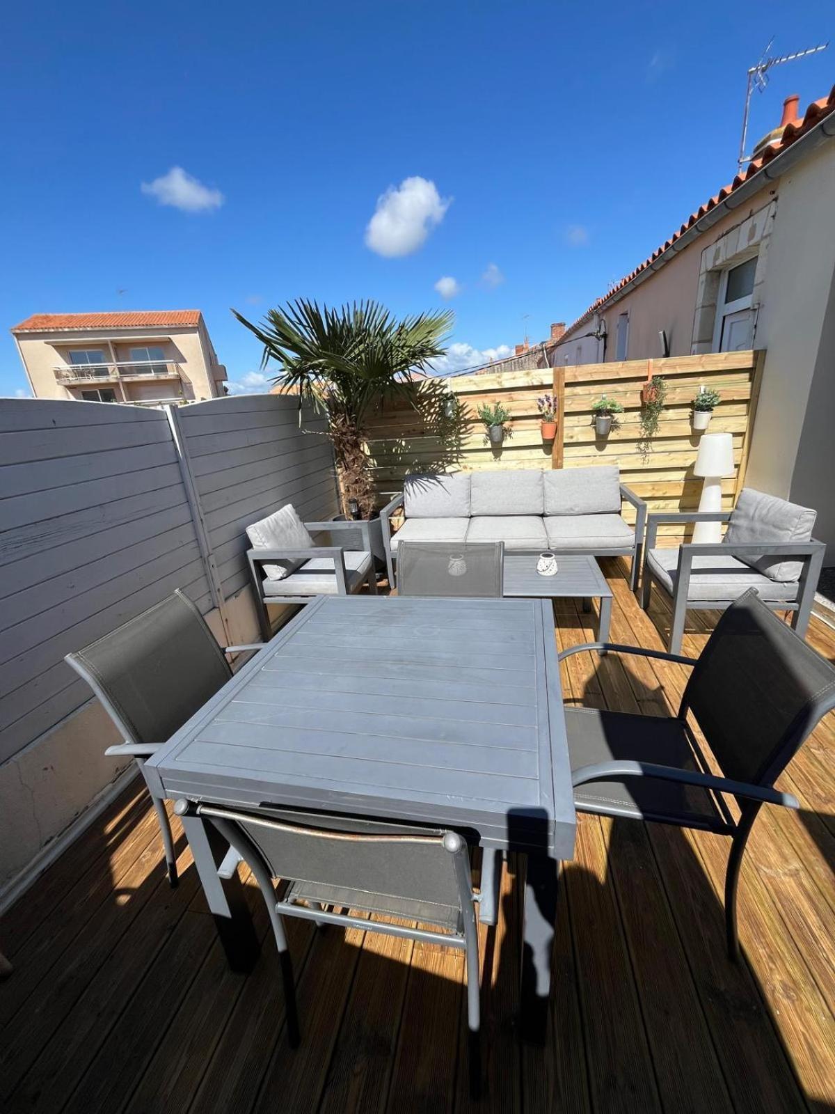Chaleureux Logement-Centre Ville-Proche Gare-Plage Les Sables-dʼOlonne Esterno foto